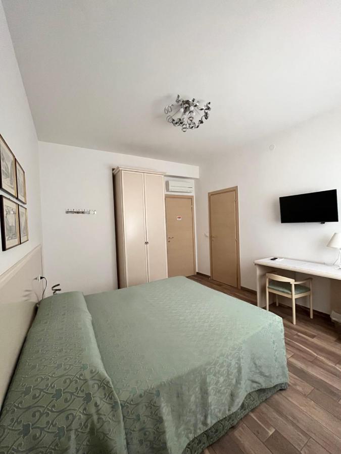 Guest House In Piazza Bolonha Exterior foto
